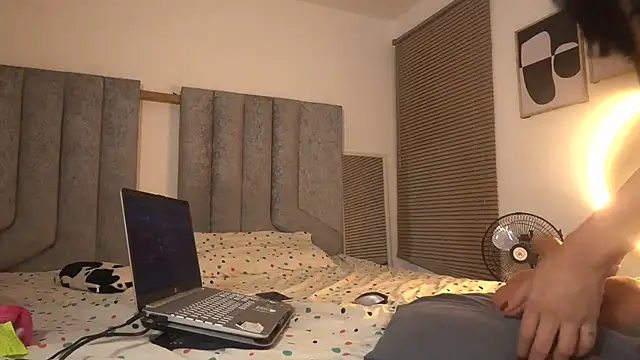 womantall99 online show from 11-06-25, 05:47