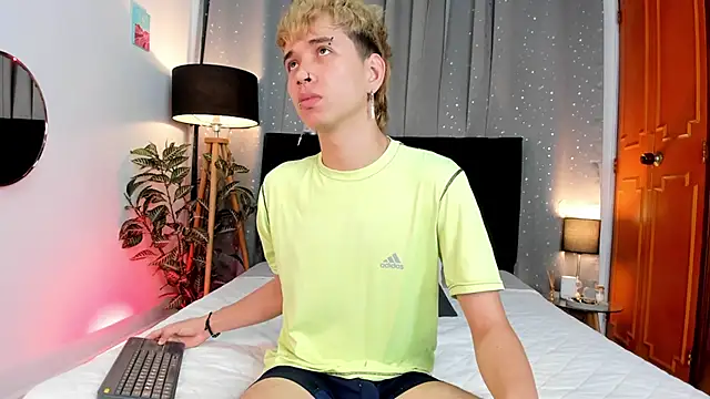 Brian-Ausslos online show from 02-07-25, 04:37