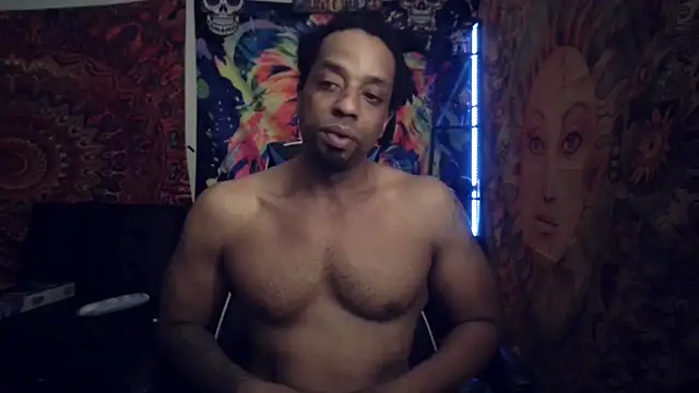 Coco-Licious online show from 01-06-25, 06:36