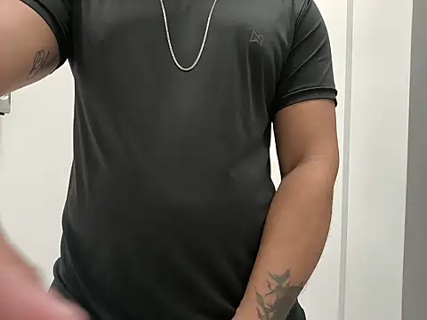 Snapshot of fs_carioca chatting on 11-18-25, 07:07 fs carioca online show from 11-18-25, 07:07