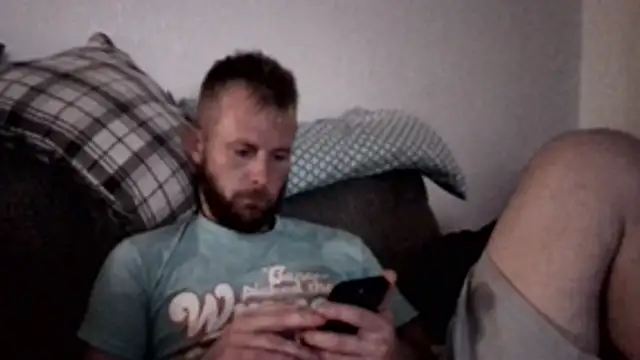 Snapshot of bjay1210 chatting on 06-09-26, 08:59 bjay1210 online show from 06-09-26, 08:59