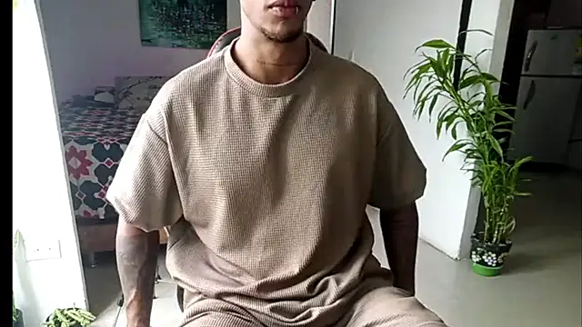 Snapshot of Adam_Valenciia chatting on 06-07-26, 06:44 Adam Valenciia online show from 06-07-26, 06:44