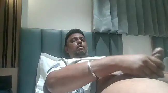 Snapshot of jemes21in chatting on 01-23-25, 05:31 jemes21in online show from 01-23-25, 05:31