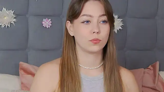 TheEmma online show from 07-25-26, 04:26