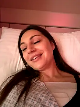 claraxjoyy online show from 10-23-25, 05:29