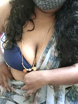 Rathi22 online show from 10-24-25, 02:35