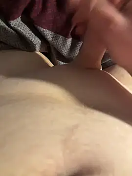 Snapshot of Finni04055 chatting on 03-16-25, 08:21 Finni04055 online show from 03-16-25, 08:21