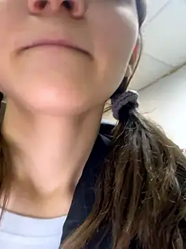 Snapshot of TheYourL chatting on 01-08-26, 07:49 TheYourL online show from 01-08-26, 07:49