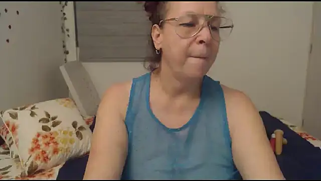 Snapshot of milchanel chatting on 05-10-26, 05:56 milchanel online show from 05-10-26, 05:56