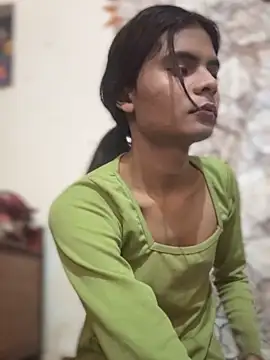 Enna Zarza  online show from 06-19-26, 06:07