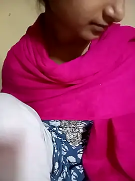 Snapshot of Piya_Ji chatting on 03-20-25, 09:02 Piya Ji online show from 03-20-25, 09:02