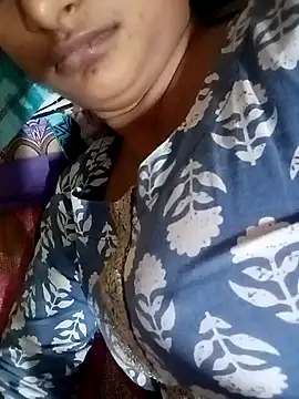 Snapshot of Piya_Ji chatting on 10-26-25, 10:21 Piya Ji online show from 10-26-25, 10:21