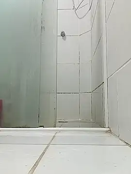 Snapshot of aventuras1508 chatting on 04-06-26, 04:32 aventuras1508 online show from 04-06-26, 04:32