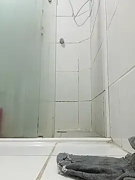 Snapshot of aventuras1508 chatting on 04-06-26, 06:31 aventuras1508 online show from 04-06-26, 06:31