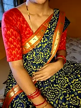 lovelygirl4567 online show from 10-04-25, 05:16