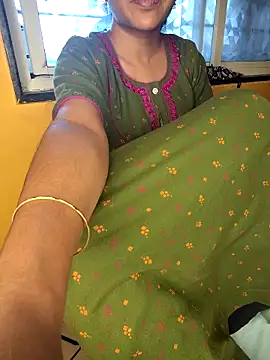 lovelygirl4567 online show from 10-12-25, 04:11