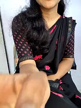 lovelygirl4567 online show from 10-27-25, 07:45