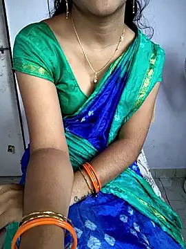 lovelygirl4567 online show from 11-05-25, 06:35