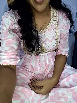 lovelygirl4567 online show from 11-07-25, 05:24