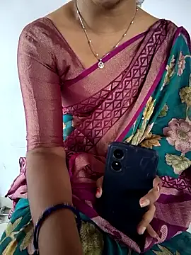 lovelygirl4567 online show from 04-29-26, 04:49