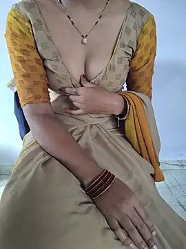 lovelygirl4567 online show from 07-11-26, 03:20