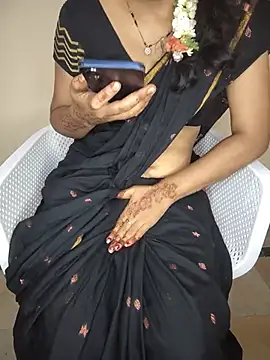 lovelygirl4567 online show from 07-30-26, 04:28