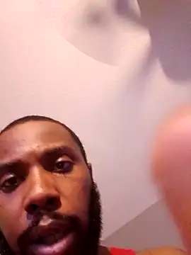 Snapshot of Caliclysm chatting on 11-23-25, 01:44 Caliclysm online show from 11-23-25, 01:44