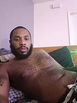 Snapshot of Caliclysm chatting on 12-17-25, 09:37 Caliclysm online show from 12-17-25, 09:37