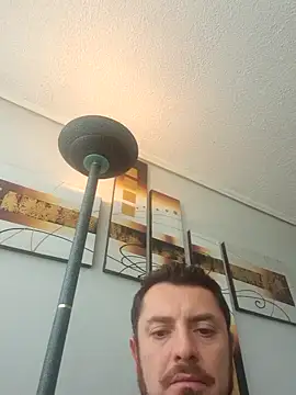 Snapshot of andy80111 chatting on 11-07-25, 07:03 andy80111 online show from 11-07-25, 07:03