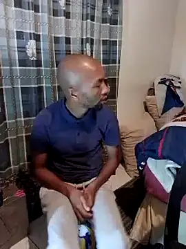 Snapshot of MKbesxxx chatting on 03-15-25, 06:32 MKbesxxx online show from 03-15-25, 06:32