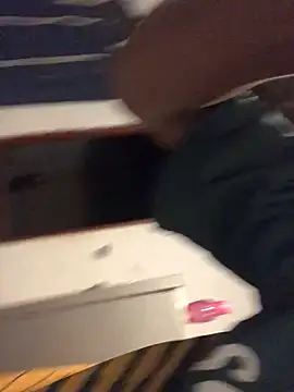 Snapshot of MKbesxxx chatting on 10-12-25, 08:52 MKbesxxx online show from 10-12-25, 08:52