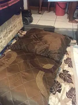 Snapshot of MKbesxxx chatting on 11-13-25, 09:03 MKbesxxx online show from 11-13-25, 09:03