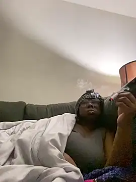 Snapshot of DamnBubbles chatting on 01-21-25, 07:04 DamnBubbles online show from 01-21-25, 07:04