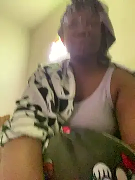 Snapshot of DamnBubbles chatting on 02-08-26, 01:31 DamnBubbles online show from 02-08-26, 01:31