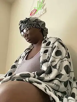 Snapshot of DamnBubbles chatting on 02-09-26, 02:32 DamnBubbles online show from 02-09-26, 02:32