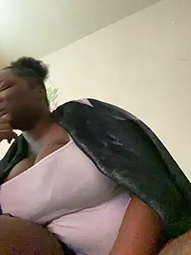 Snapshot of DamnBubbles chatting on 03-26-26, 10:26 DamnBubbles online show from 03-26-26, 10:26