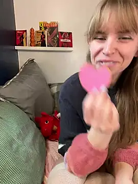 thigh hi online show from 01-21-25, 04:37