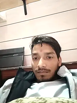 Snapshot of Tarun_0026 chatting on 01-24-25, 02:41 Tarun 0026 online show from 01-24-25, 02:41