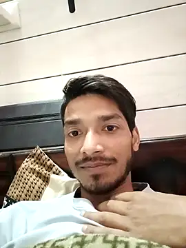 Snapshot of Tarun_0026 chatting on 01-25-25, 04:13 Tarun 0026 online show from 01-25-25, 04:13