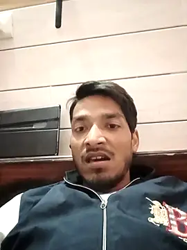 Snapshot of Tarun_0026 chatting on 01-31-25, 02:28 Tarun 0026 online show from 01-31-25, 02:28
