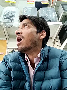 Snapshot of Tarun_0026 chatting on 02-13-25, 11:28 Tarun 0026 online show from 02-13-25, 11:28