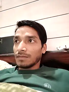 Snapshot of Tarun_0026 chatting on 02-20-25, 04:14 Tarun 0026 online show from 02-20-25, 04:14