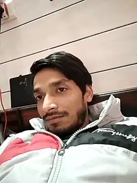 Snapshot of Tarun_0026 chatting on 03-05-25, 03:07 Tarun 0026 online show from 03-05-25, 03:07