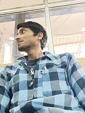 Snapshot of Tarun_0026 chatting on 03-09-25, 08:29 Tarun 0026 online show from 03-09-25, 08:29