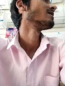 Snapshot of Tarun_0026 chatting on 03-23-25, 06:05 Tarun 0026 online show from 03-23-25, 06:05
