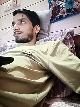 Snapshot of Tarun_0026 chatting on 09-26-25, 02:43 Tarun 0026 online show from 09-26-25, 02:43