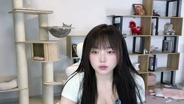 Chenjing0 online show from 04-28-26, 01:16