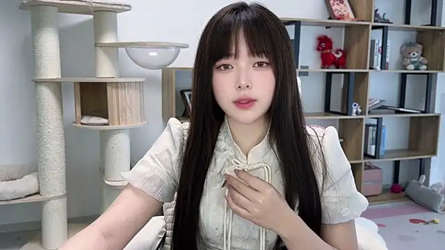 Chenjing0 online show from 05-13-26, 07:39