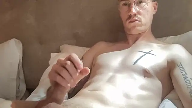 Snapshot of long_1313 chatting on 10-11-25, 09:08 long 1313 online show from 10-11-25, 09:08