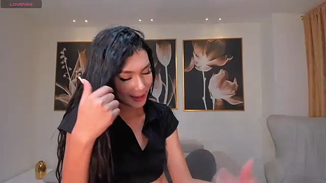 NiaSalvatore online show from 02-23-25, 02:57